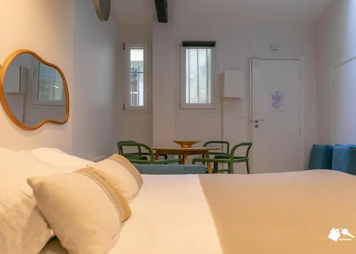 Appartement Mba - Splendide - Gambey 2 - Proche Republique Parijs